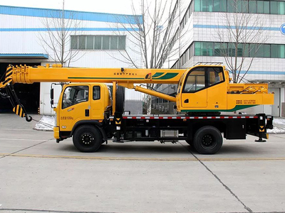 小吊車(chē)保養(yǎng)的秘笈 提升起重設(shè)備安全與壽命的關(guān)鍵